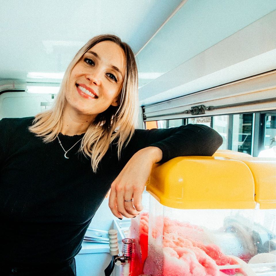 Humans of Chai: Singer Songwriter - Ali Barter